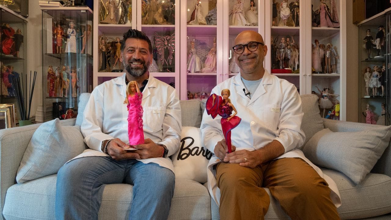 "Bullizzati perché ci giocavamo, oggi creiamo pezzi unici". Come nascono le Barbie da collezione