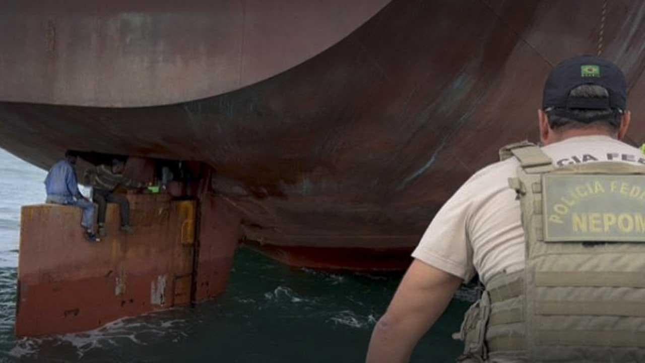 Sul timone di una nave per 13 giorni nell'Atlantico dalla Nigeria al Brasile: salvi quattro migranti