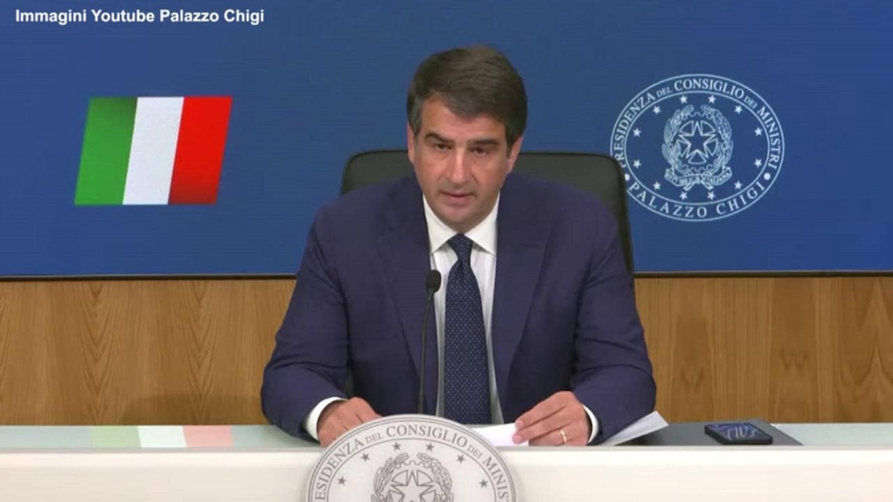 Pnrr, Fitto: "Nei prossimi giorni chiederemo il pagamento della quarta rata"