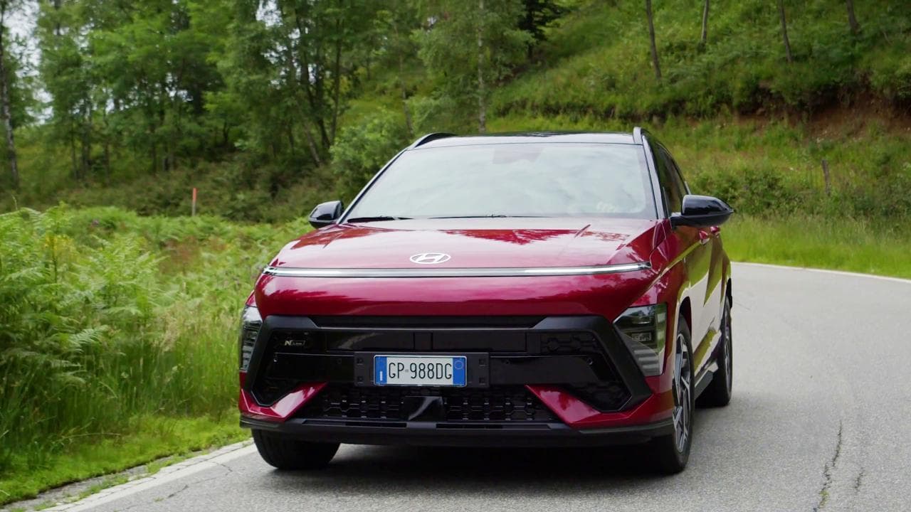 Hyundai Kona, ecco la seconda generazione del Suv compatto. Il design e la tecnologia