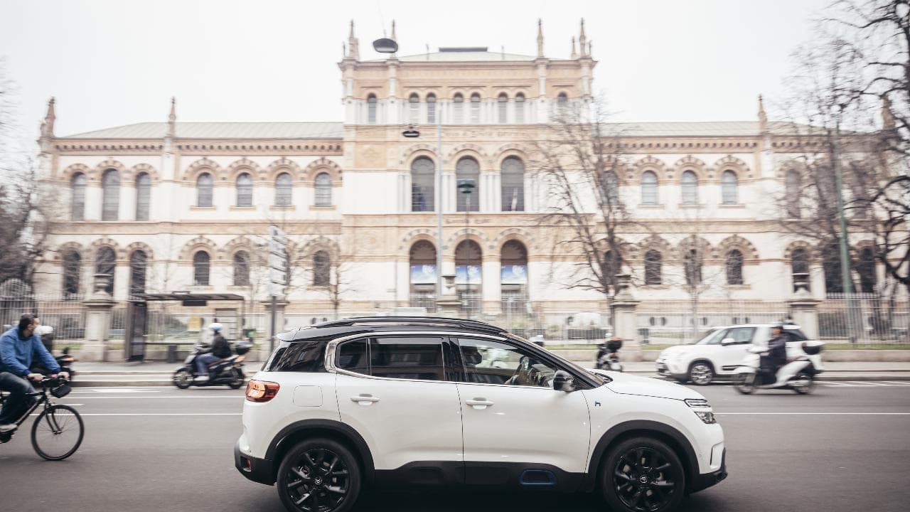 C5 Aircross Hybrid Plug-in, il primo modello ibrido ricaricabile Citroën