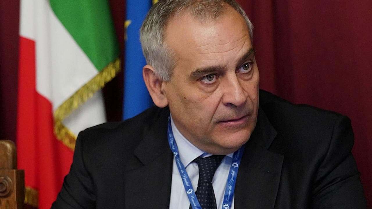 Lamberto Giannini è il nuovo capo della Polizia: il suo messaggio alla radio per gli agenti delle volanti
