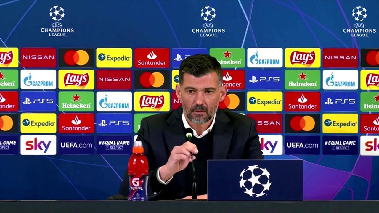 Champions, nessuno fa domande a Conceicao: l'allenatore del Porto si alza e se ne va