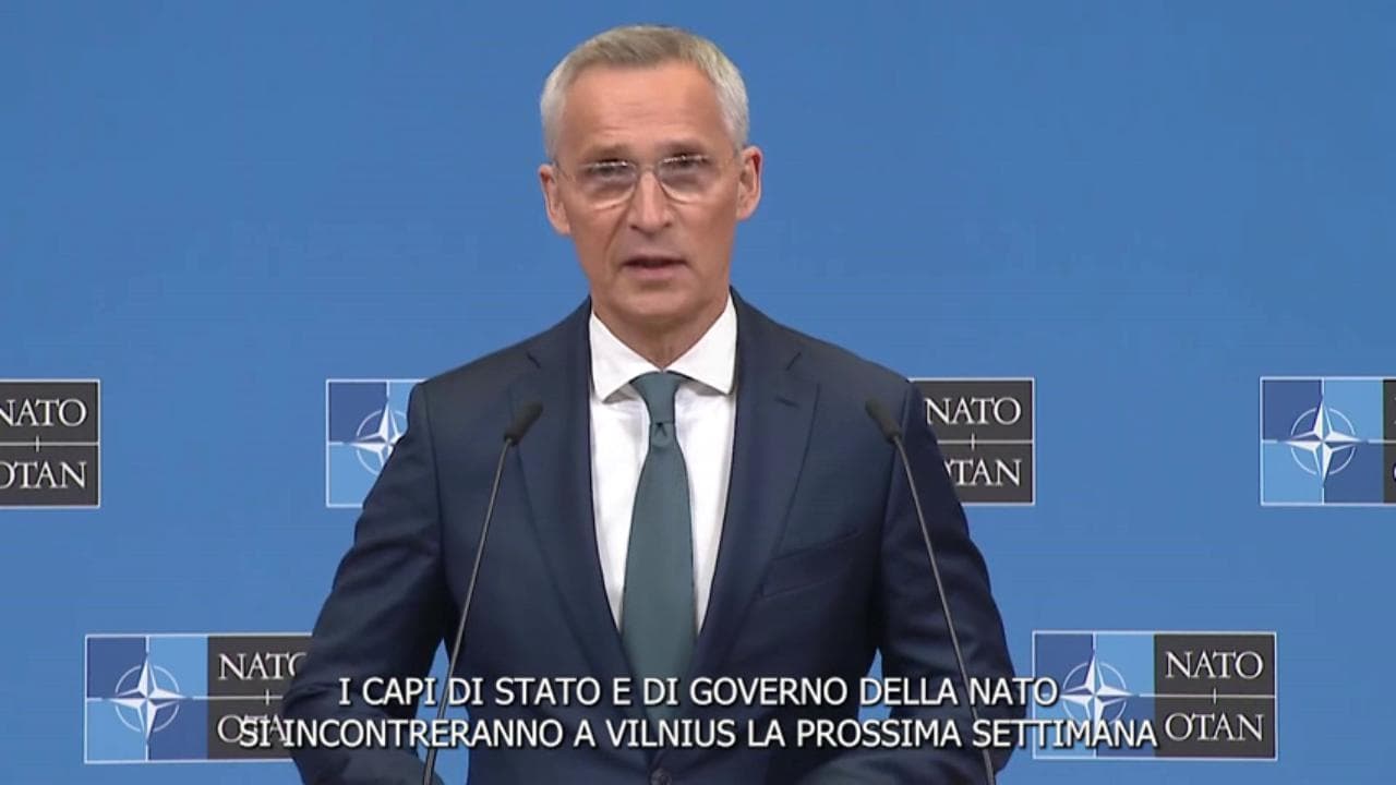 Ucraina, Stoltenberg: "A Vilnius ribadiremo che Kiev deve entrare nella Nato"