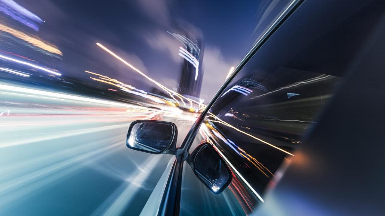 Auto connessa: per 6 italiani su 10 è questo il futuro dell’auto