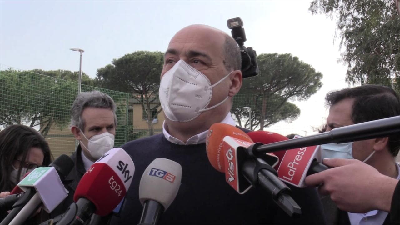 Pd, le prime parole di Zingaretti dopo l'annuncio delle dimissioni: "Nessun ripensamento"