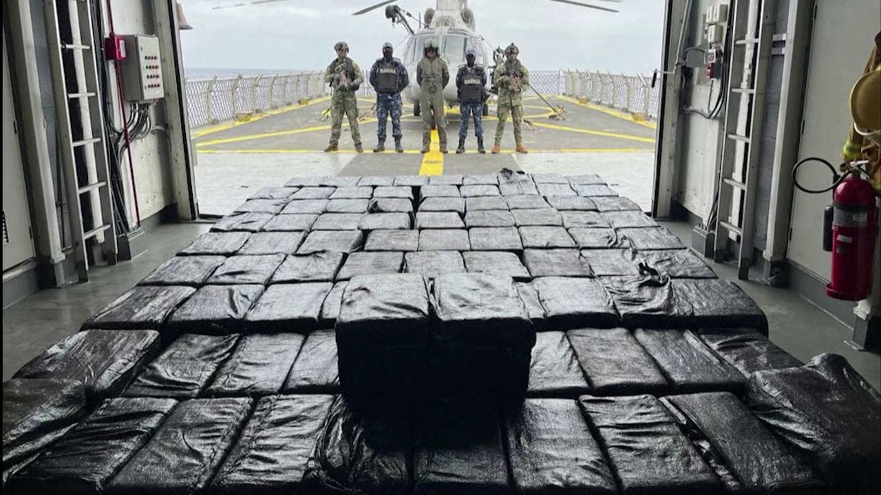La marina messicana trova 3,5 tonnellate di droga in un sottomarino: l'operazione contro i narco-sub