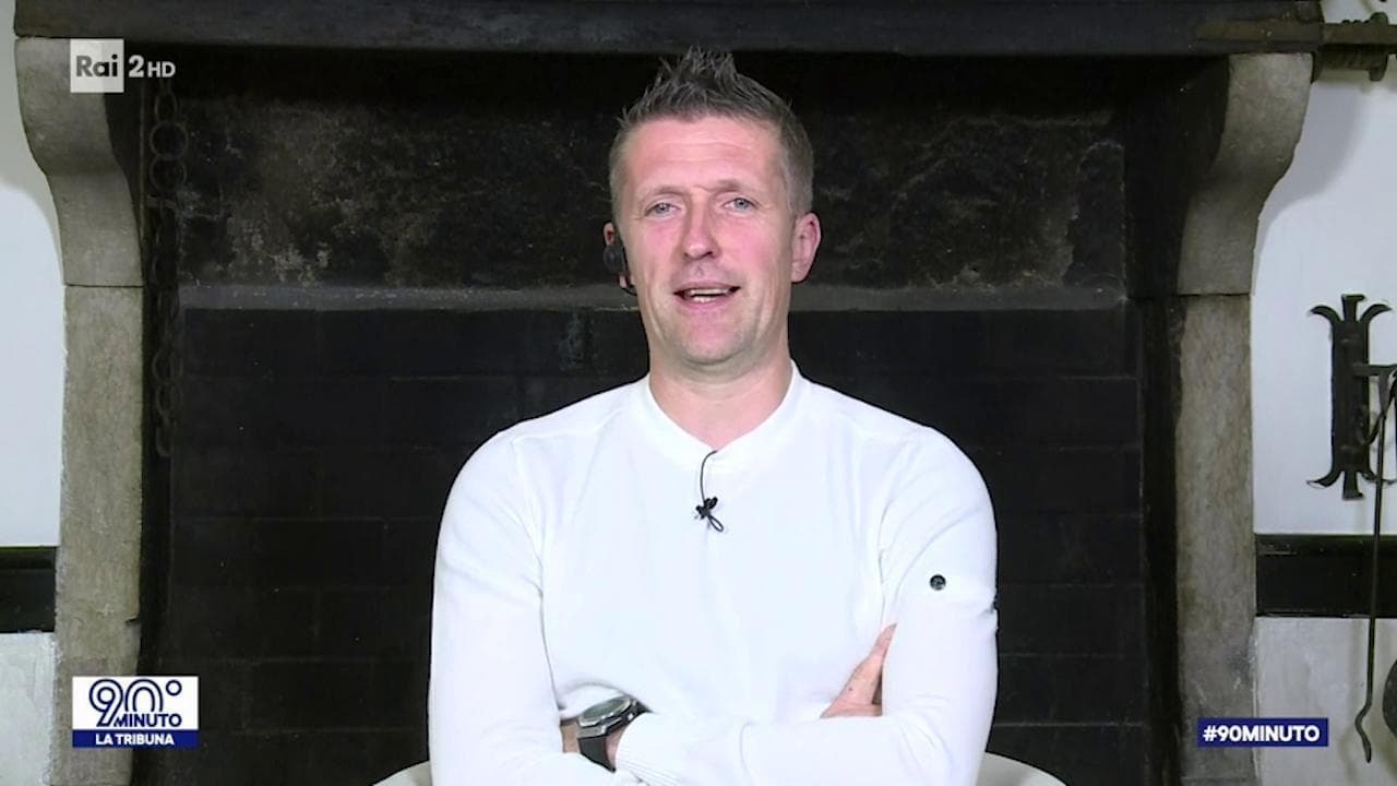 Calcio, Orsato in tv: "La mancata espulsione di Pjanic in Inter-Juve del 2018 fu un errore"