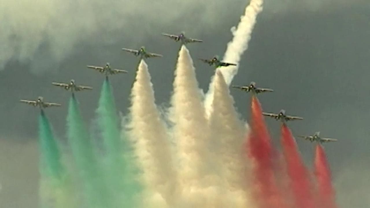 Le Frecce Tricolori compiono 60 anni: il tributo alla pattuglia acrobatica simbolo italiano