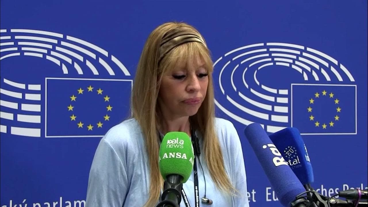Alessandra Mussolini: “La UE registri ogni tipo di famiglia, i diritti dei bambini sono universali"