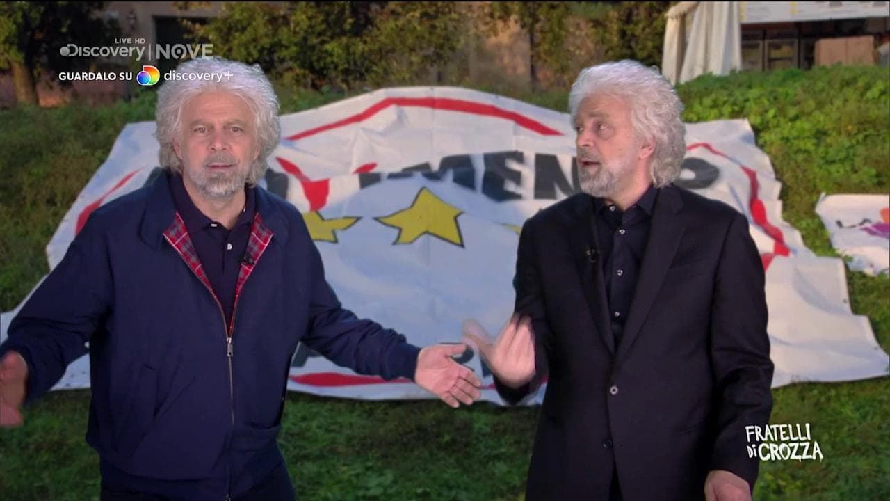 Crozza, Grillo di 10 anni fa contro Grillo di oggi: "Esci da quel corpo!"