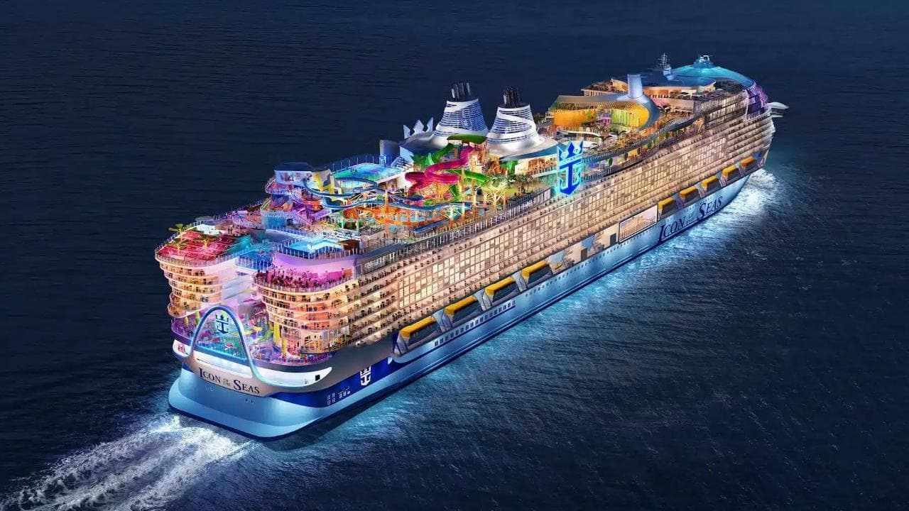 Varata Icon of the Seas, la nave da crociera più grande del mondo. Lunga più di tre campi di calcio
