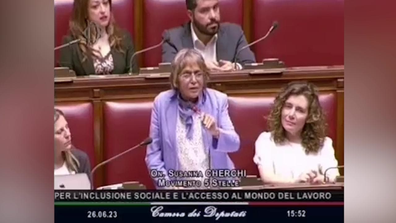 Cherchi: "Quando leggo 'decreto-lavoro' penso alla frase su portone Auschwitz". E in Aula è bagarre