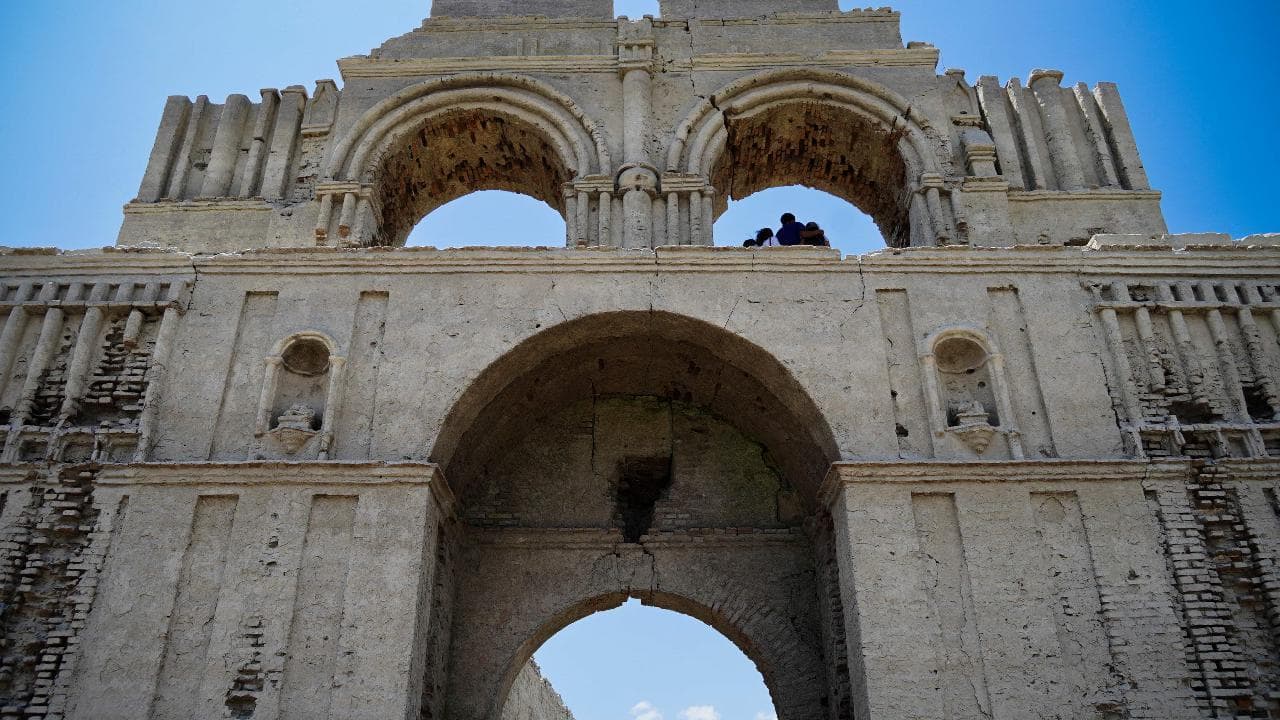 Meraviglia in Messico, riemerge dalle acque una chiesa del XVI secolo in tutto il suo splendore