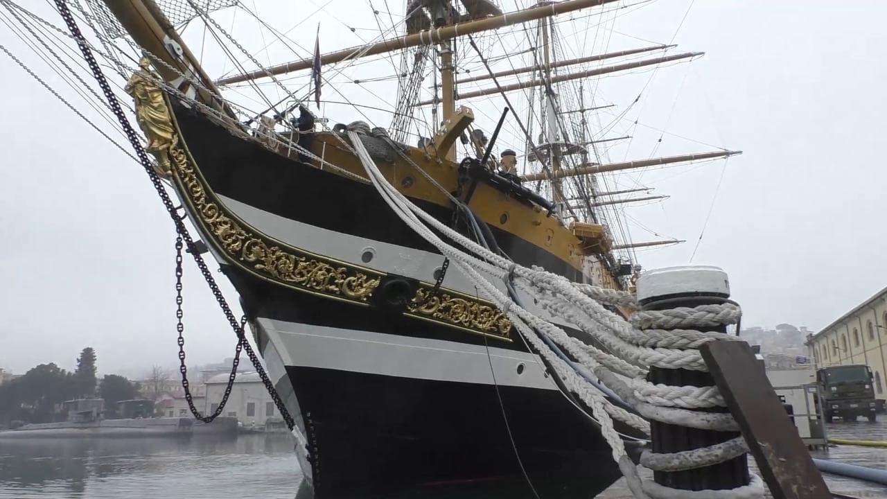 I 90 anni dell'Amerigo Vespucci, con il nostromo nella pancia dell'ultimo veliero