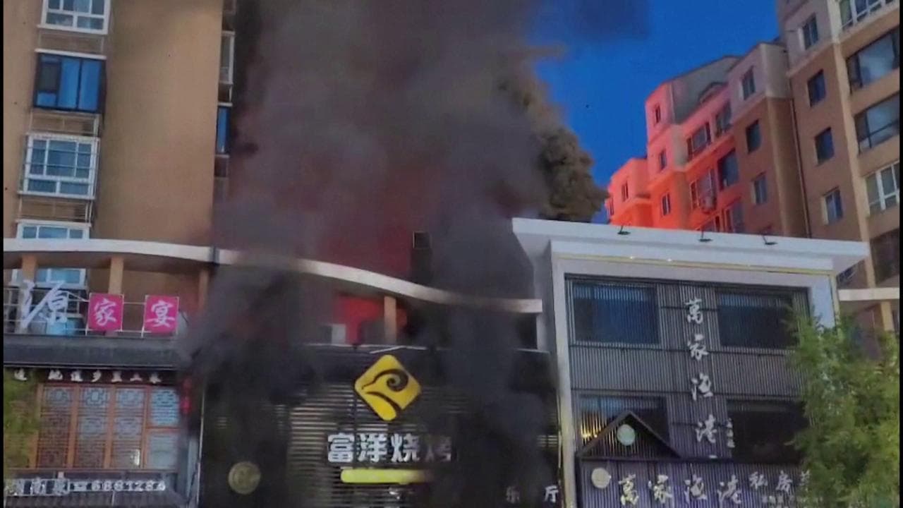 Cina, esplosione in un ristorante durante un barbecue, decine di vittime