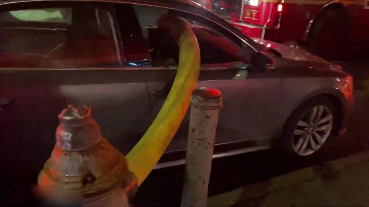 New York, parcheggia l'auto davanti all'idrante: la ''lezione'' esemplare dei Vigili del Fuoco