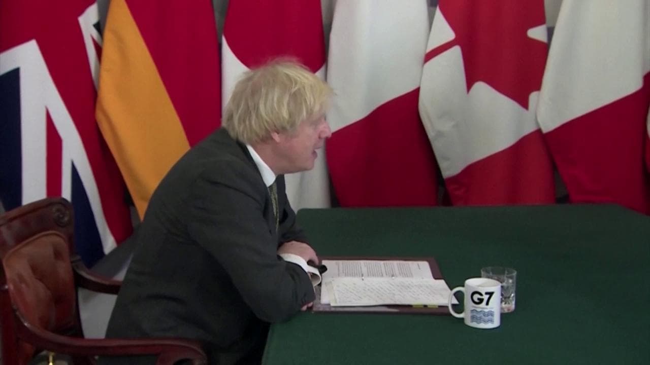 G7 in videochat, Johnson ''mette a tacere'' Merkel: ''Angela, chiudi il microfono mentre parlo''