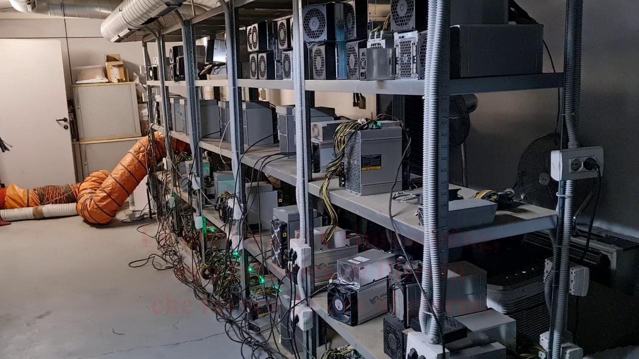 Una miniera di Bitcoin nel cuore di Milano: i computer scavano in cerca della moneta