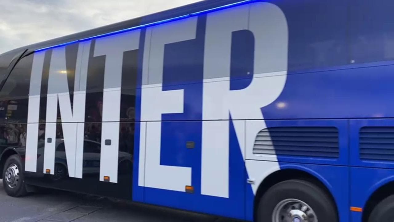 Finale di Champions, il pullman dell'Inter è arrivato allo stadio Ataturk di Istanbul