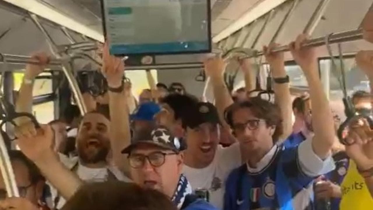 Champions, il coro di sfottò degli interisti verso i milanisti andando allo stadio di Istanbul