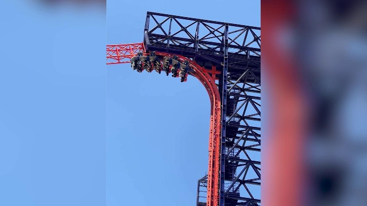 Cina, black-out sulle montagne russe: turisti restano bloccati a testa in giù per 30 minuti