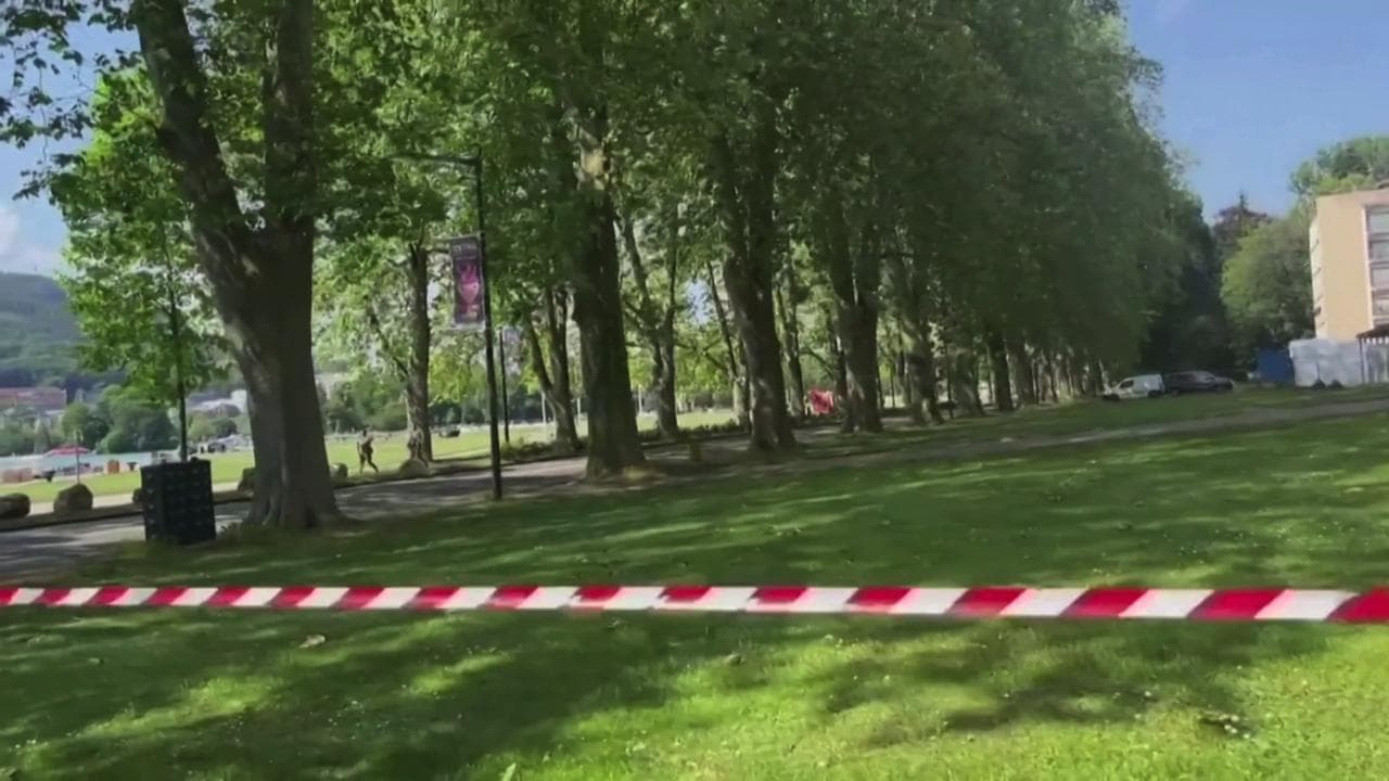 Annecy, la zona dell'attacco transennata dalle forze dell'ordine
