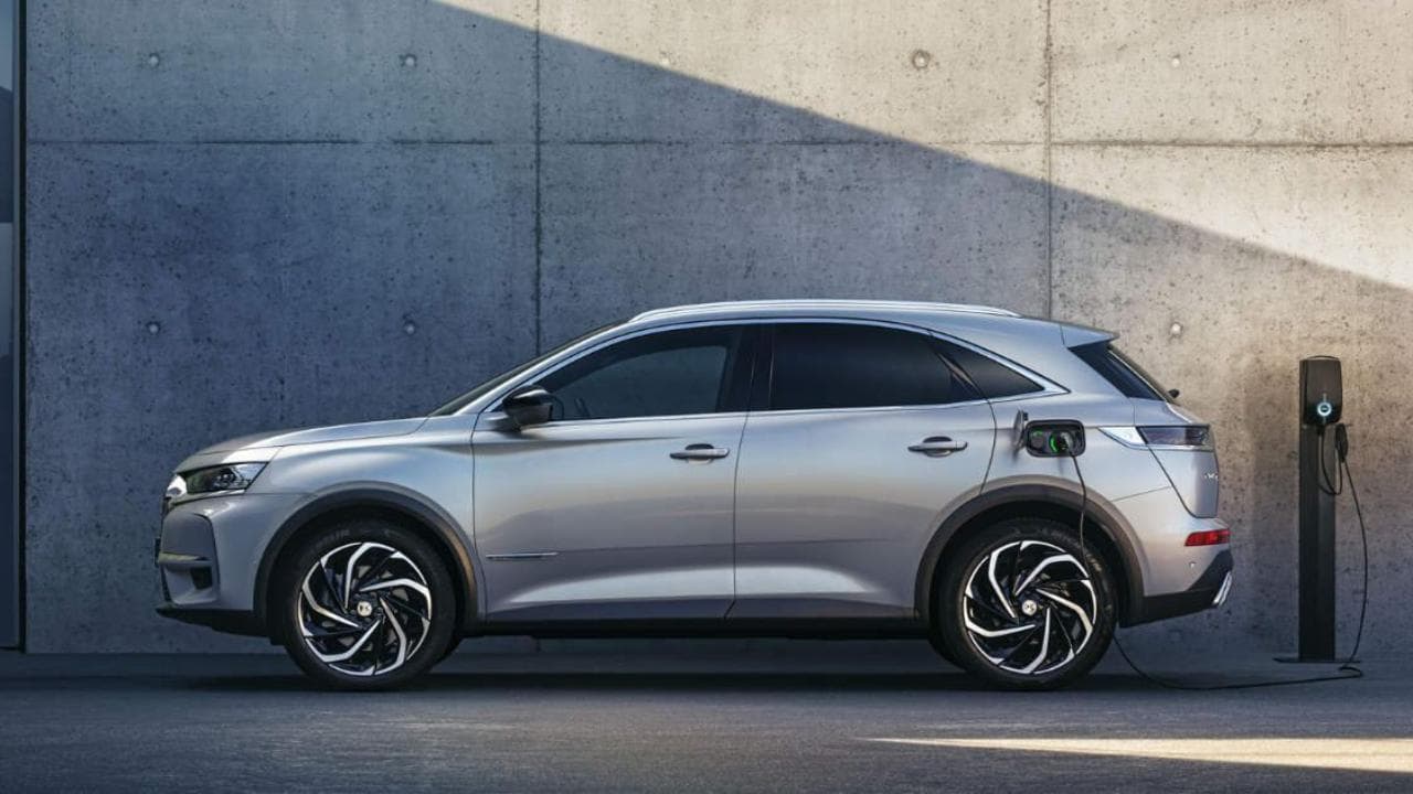 DS7 Crossback, fascino dell'E-Tense e gamma motori rinnovata