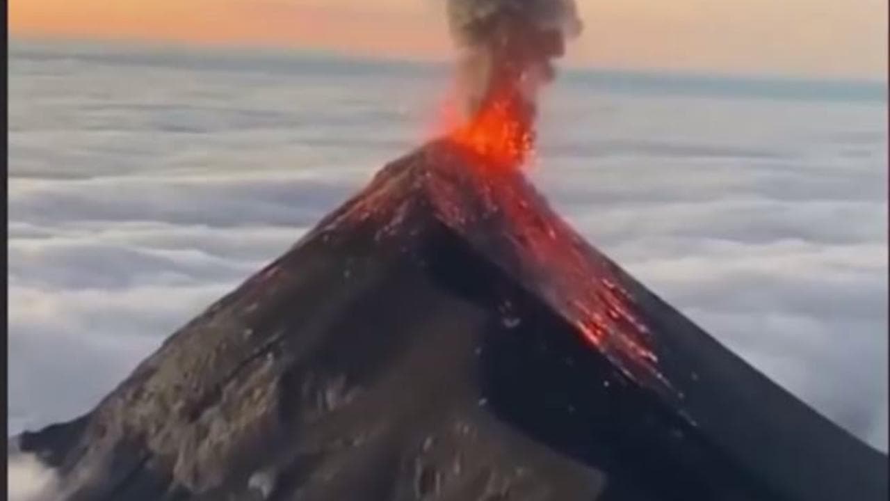 Guatemala, intensa attività del vulcano Pacaya: dichiarato lo stato di allerta