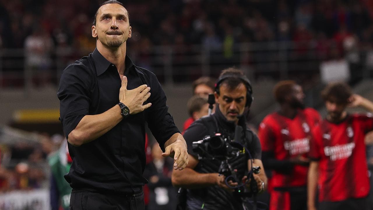 Ibrahimovic: "È il momento di dire ciao al calcio. Sarò milanista per sempre"