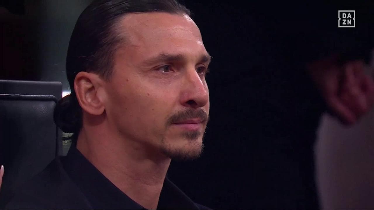 Zlatan Ibrahimovic in lacrime a San Siro nel giorno dell'addio al Milan