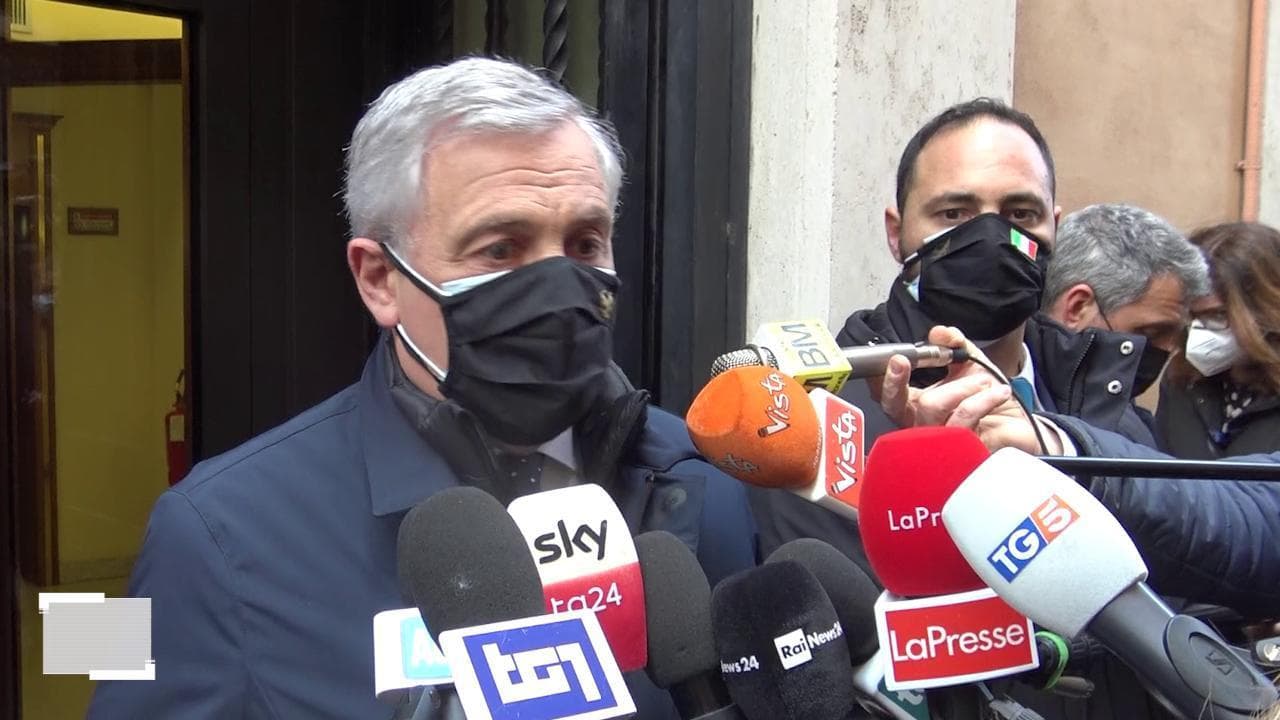Governo, Salvini: "Elezioni via maestra". Tajani: "Draghi figura di alto profilo"