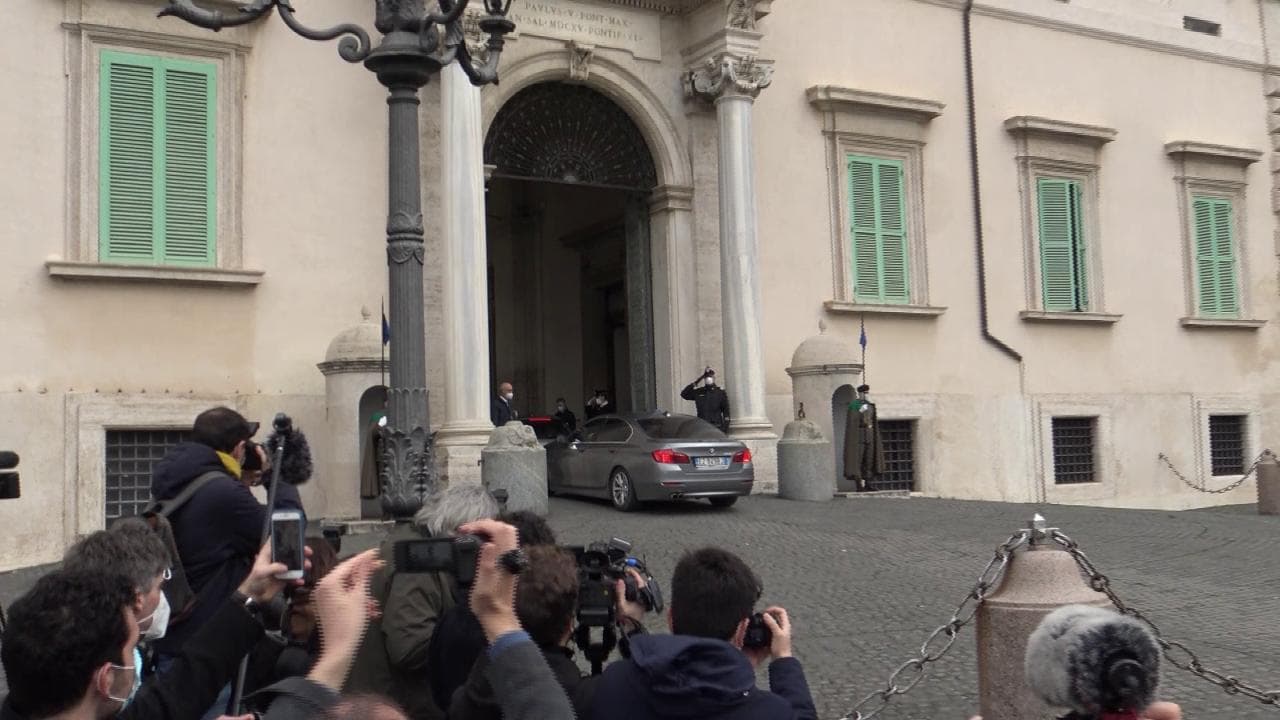 Governo, Draghi arriva al Quirinale per incontrare il presidente Mattarella