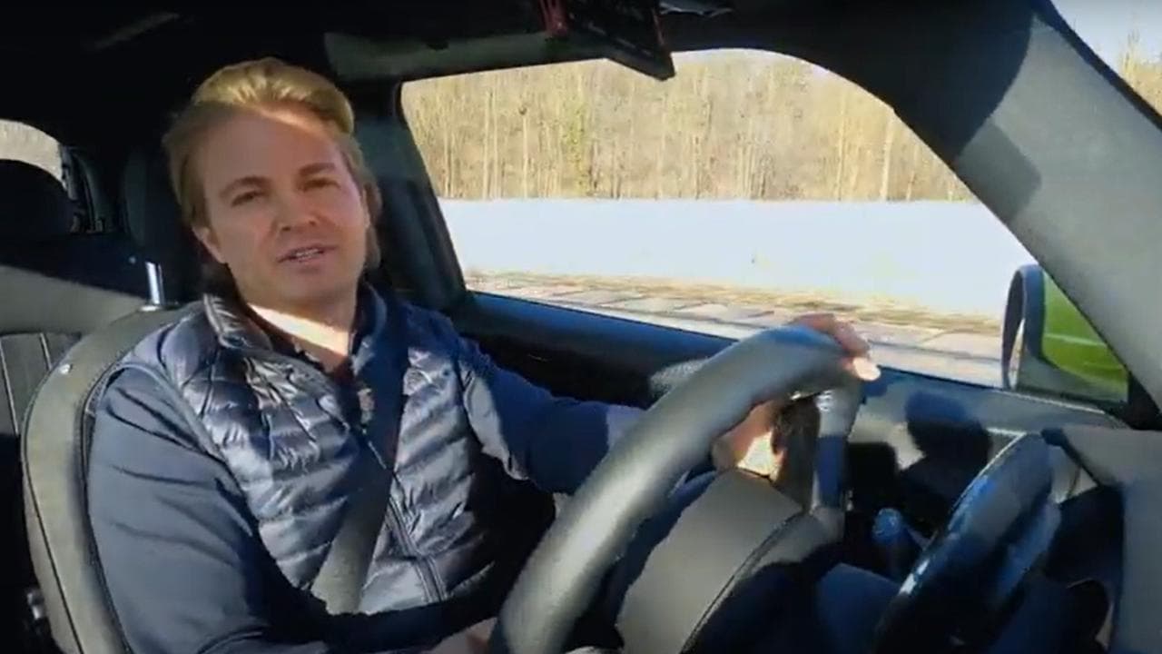 Nico Rosberg lancia la nuova gomma Pirelli "All Season"
