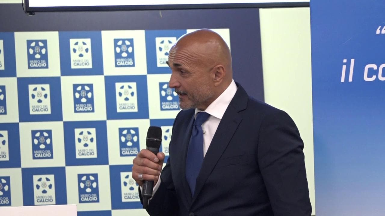 Calcio, Spalletti spiega l'addio al Napoli: "A volte per amore si lascia"