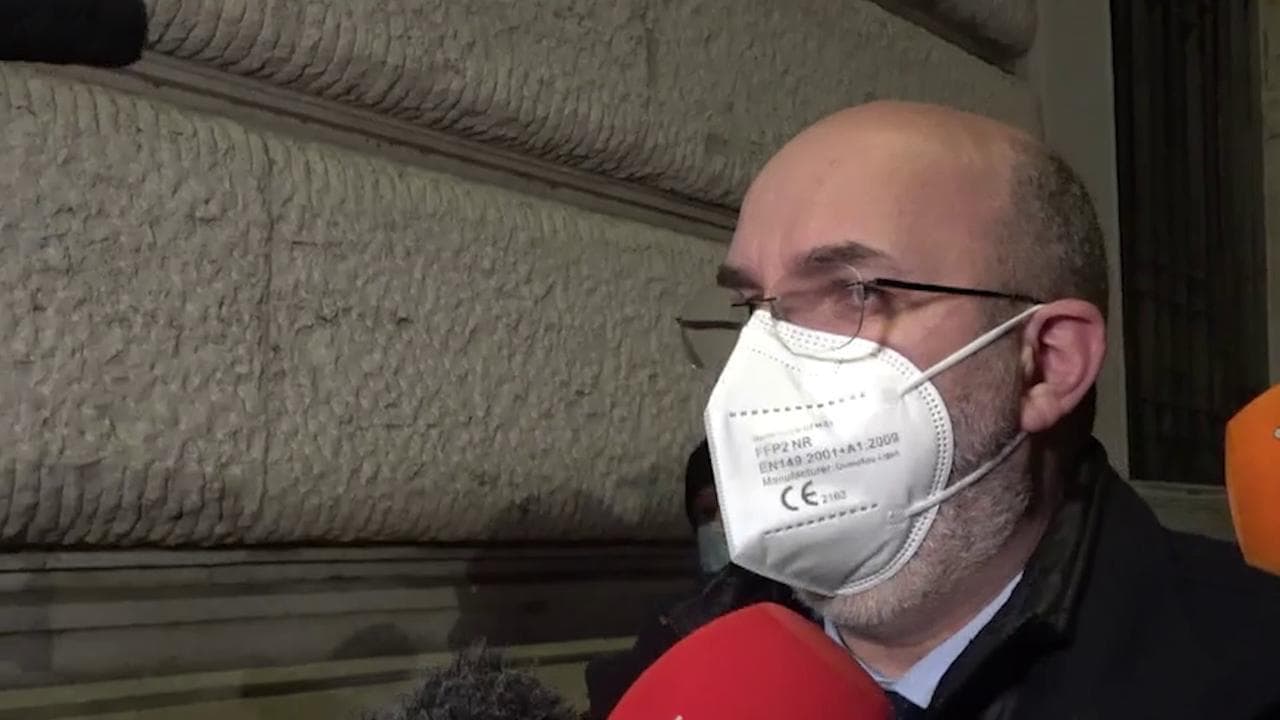 Consultazioni, Crimi (M5s): "Siamo nelle mani del presidente Fico, massima fiducia"
