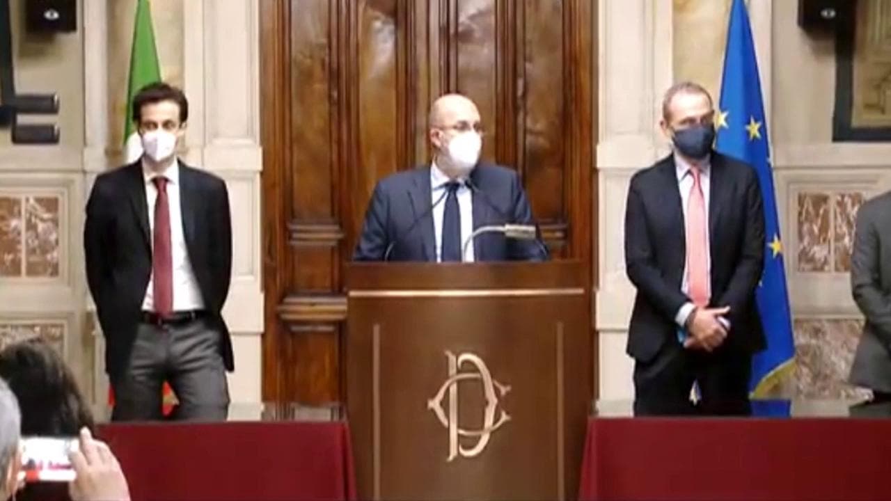 Consultazioni, Crimi: "Scelta di Conte per noi indiscutibile. Accantonare temi divisivi come il Mes"