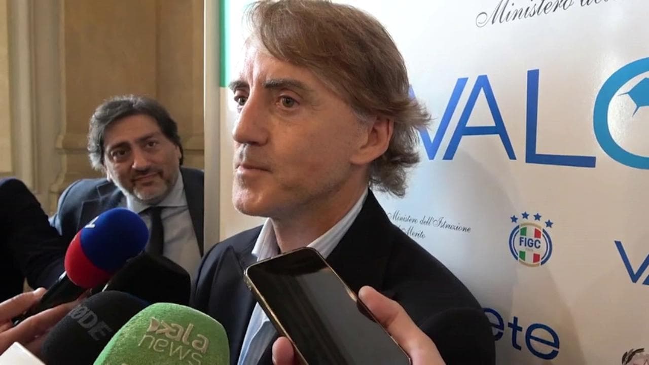 Roberto Mancini sul razzismo nel calcio: "Queste cose vent'anni fa non accadevano"