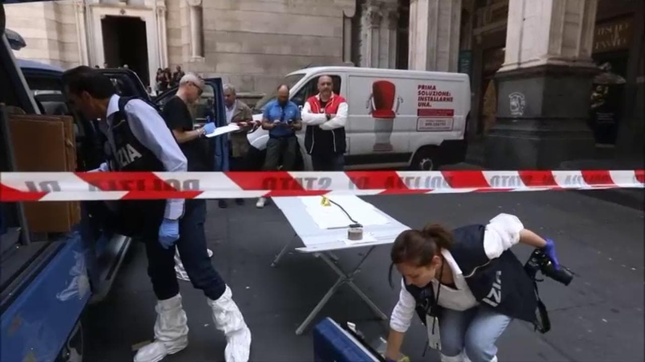 Le forze dell'ordine dopo l'aggressione al Duomo