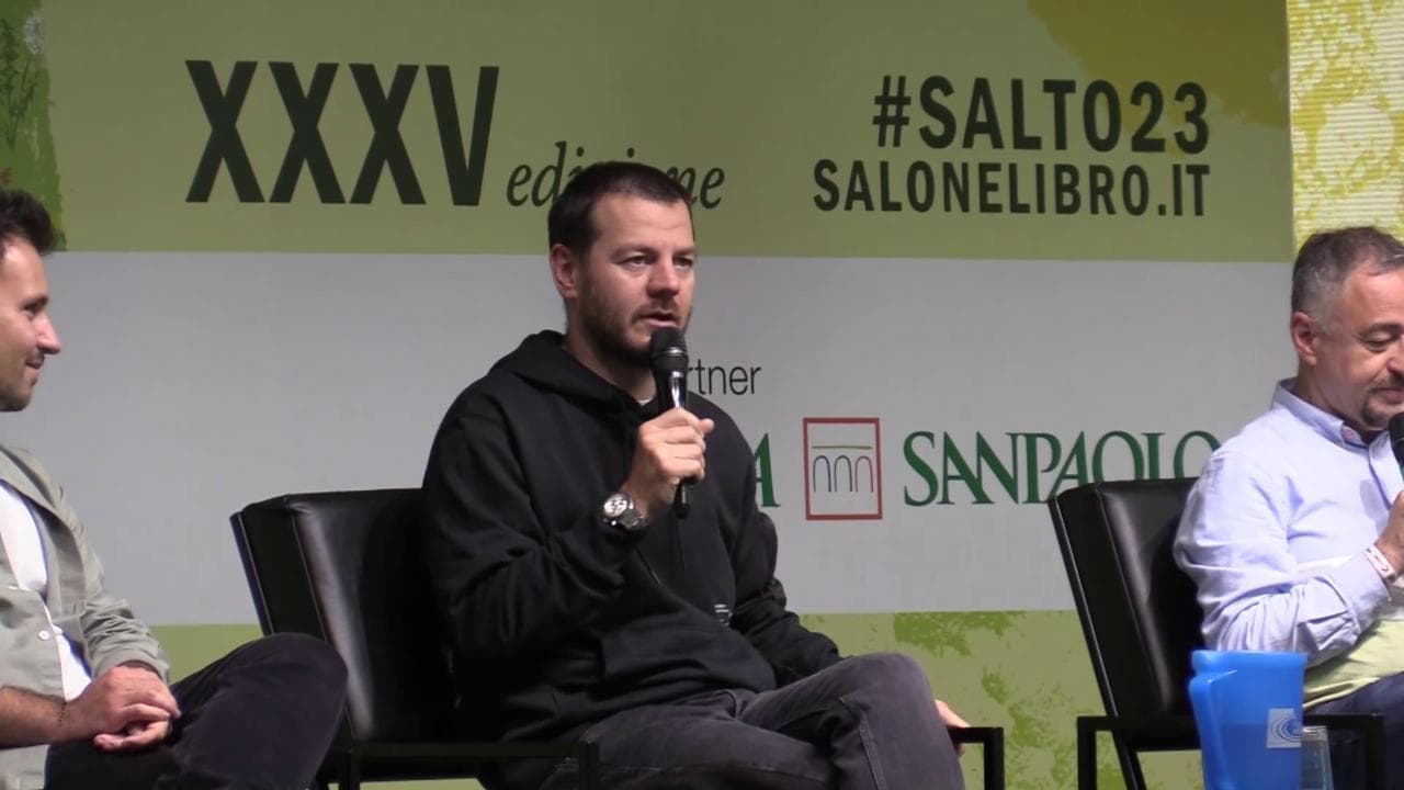 Rai, Cattelan: "Io al posto di Fazio? Sto bene su Rai 2"