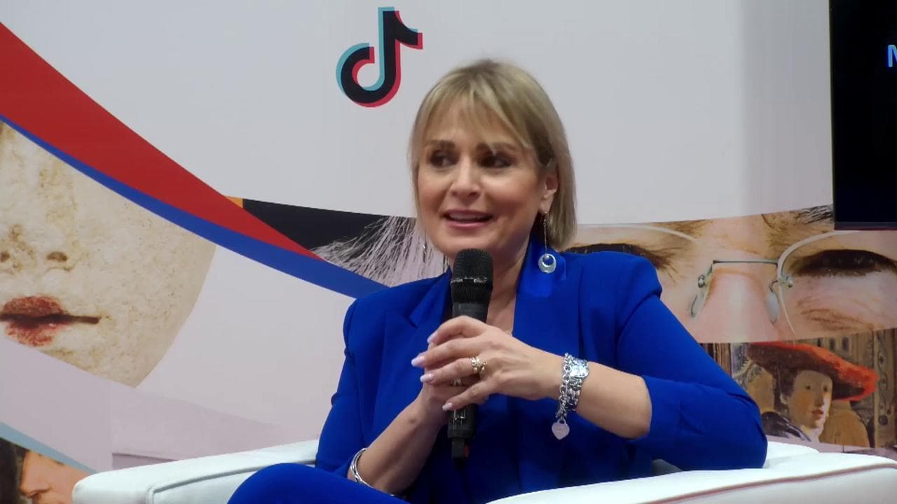 Salone del libro 2023, Arena Robinson: 'La via dell’equilibrio' con Antonella Viola