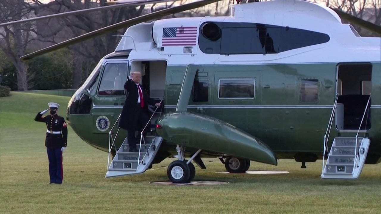 Washington, inizia l'era Biden: Donald e Melania Trump lasciano la Casa Bianca in elicottero