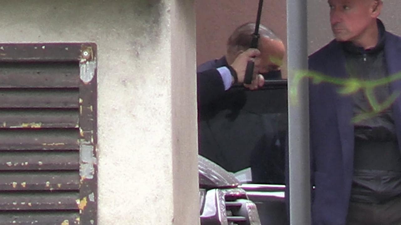 Berlusconi dimesso dal San Raffaele: l'uscita con Marta Fascina