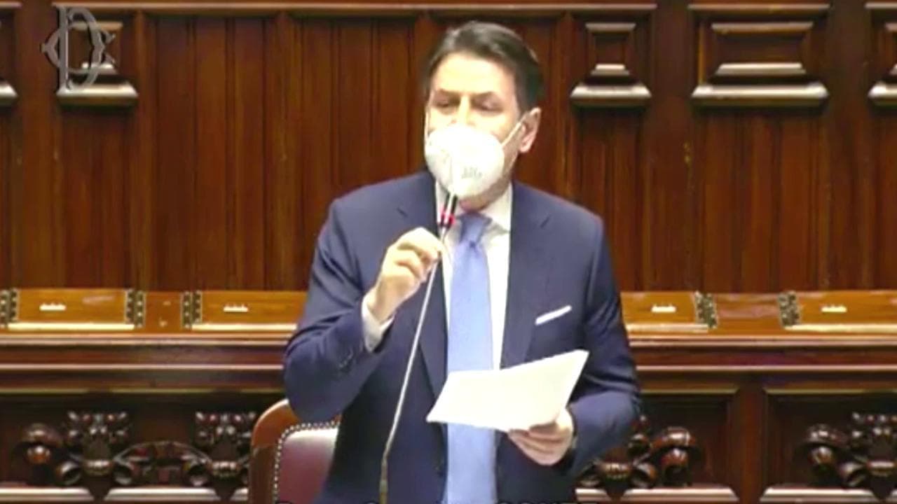 Crisi Governo, Conte lancia l'appello ai 'volenterosi' e le opposizioni protestano col coro "Mastella, Mastella!"