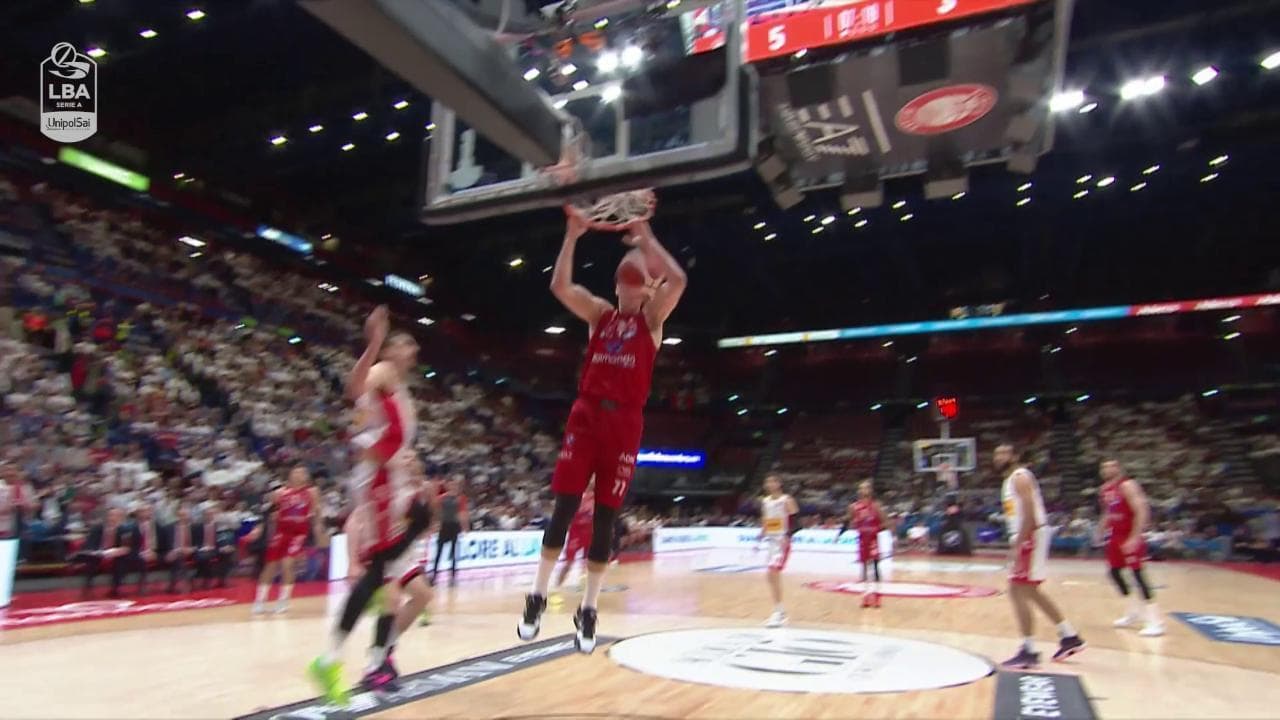 Basket, Milano domina Pesaro anche in gara 2 dei quarti play-off. Gli highlights