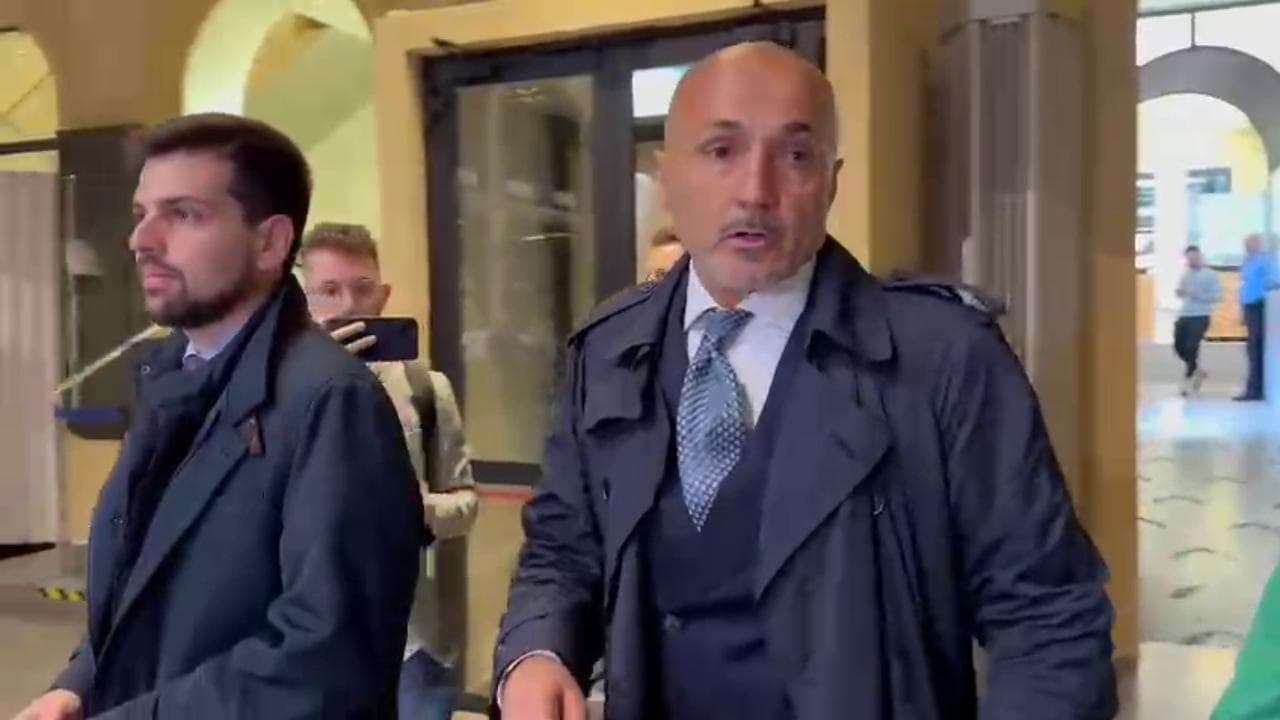 Lo show di Spalletti al premio Bulgarelli "Lo scudetto del Napoli è gioia per tutti"