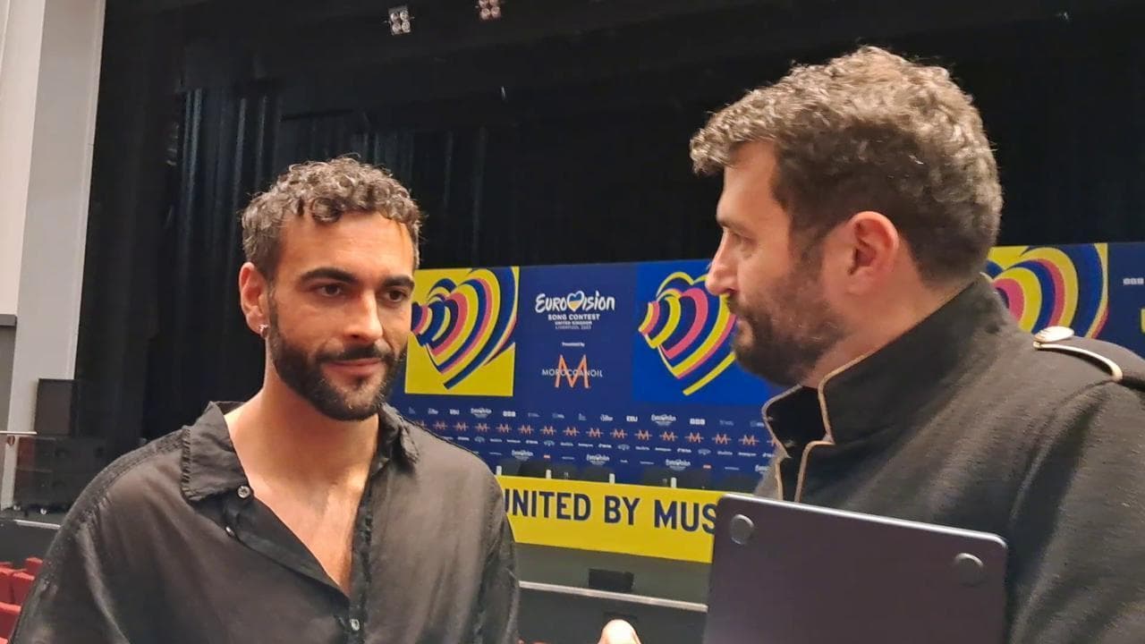 Mengoni, l'esibizione all'Eurovision: "Sarà 'sporca', te la devi vivere, non c'è bisogno di essere perfetti"