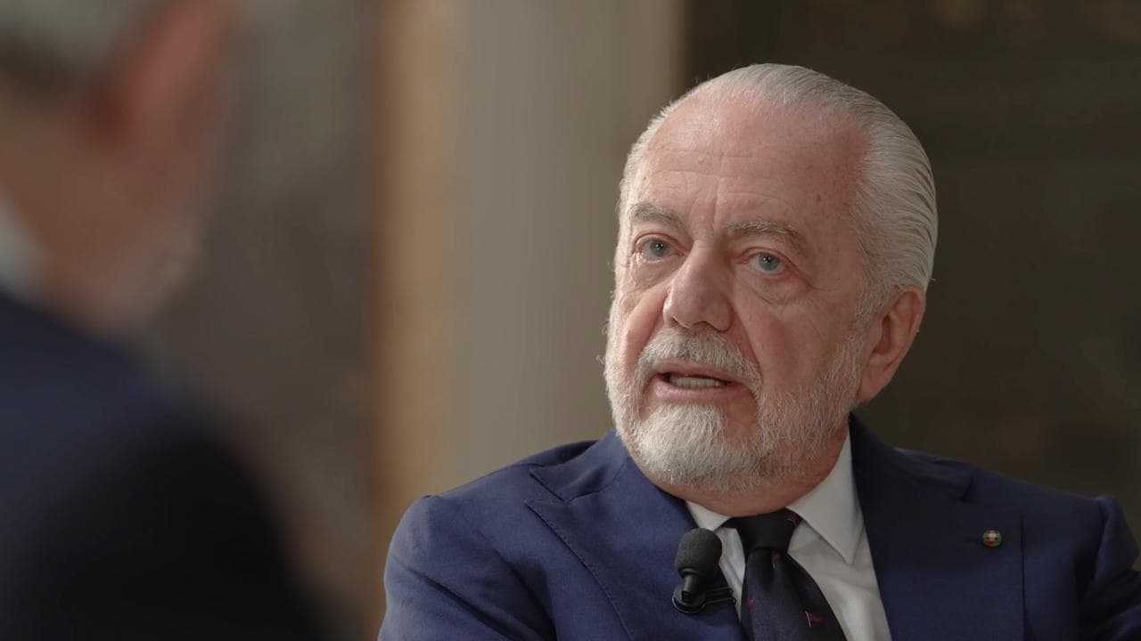Il calcio di De Laurentiis: "Campionato da aprile a ottobre. Giochiamo d'estate e lasciamo l'inverno alle nazionali"