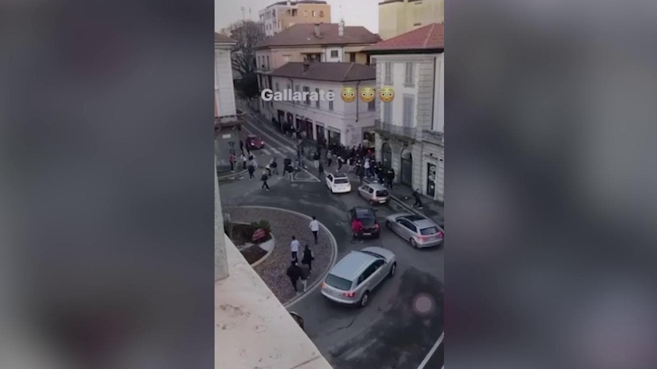 Maxi rissa a Gallarate tra cento minorenni. Un ragazzo di 14 anni ferito alla testa