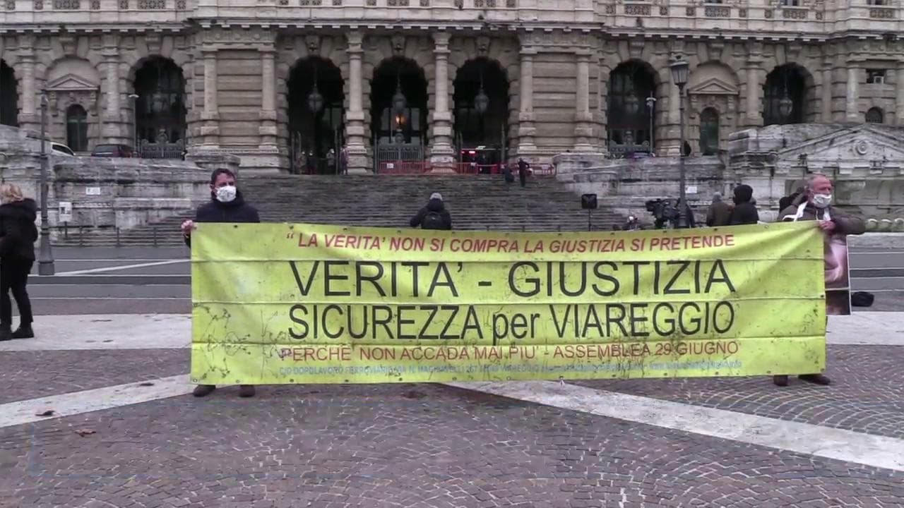 Strage Viareggio, i legali delle famiglie delle vittime: "Sentenza inspiegabile ma non finisce qui"